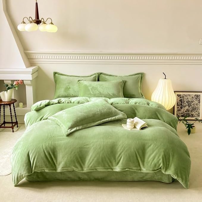 Luxlovery Sage Green Velvet Comforter Set King Light Green Bedding Sets King Size Comfy Soft Grass Green Micromink Sherpa Quilt Blanket Plush Fluffy Comforter Set King Size