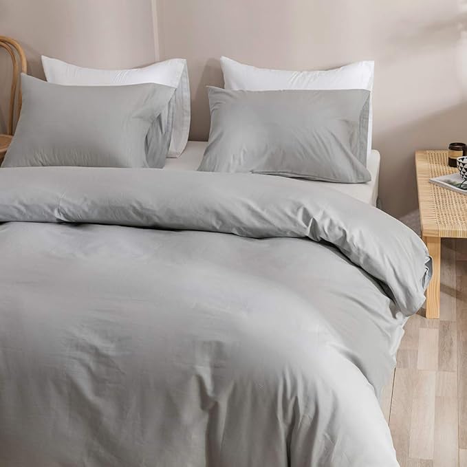 CLOTHKNOW Grey Comforter Sets California King Light Grey Bedding Comforter Sets Soft Silver Comforters with 2 x Pillow Cases