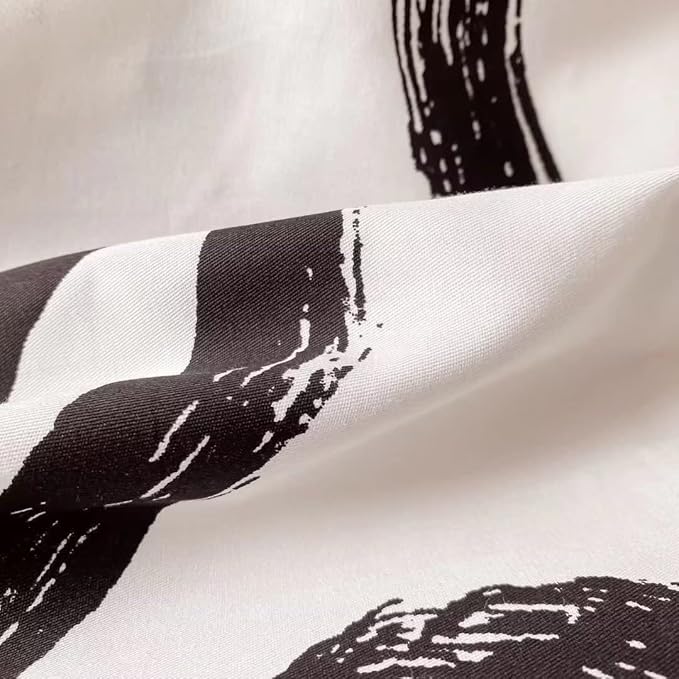 CLOTHKNOW Love Shaped Comforter Sets Full Black White Bedding Comforter Sets Kawaii Love Black Comforter with 2 x Pillow Cases
