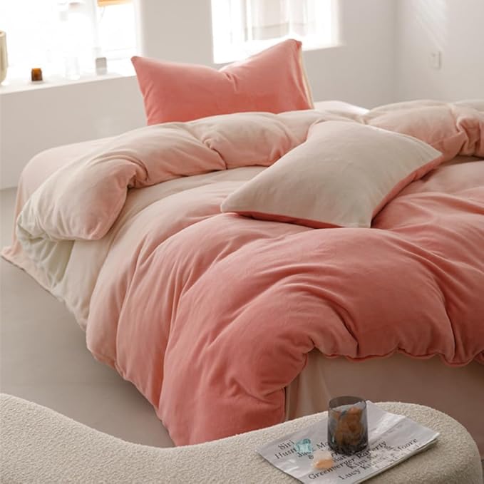 CLOTHKNOW Pink White Fluffy Queen Comforter Set Velvet Bedding Comforter Sets Soft Pink White Comforter with 2 x Pillow Cases