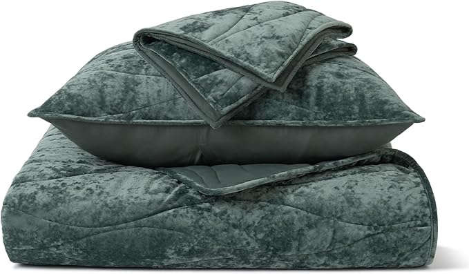 EVERGRACE Luxury Velvet Quilt King Size, Ultra Soft Wave Crushed Velvet Bedding Set, Lightweight Quilted Comforter Set for All Season, Oversized Bedspread Coverlet with 2 Shams, Dark Green