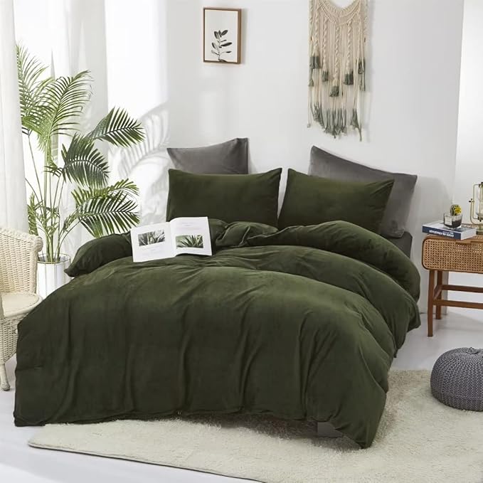CLOTHKNOW Army Green Velvet Comforter Set Twin/Twin XL 3Pcs Dark Green Bedding Comforter Sets Hunter Green Comforter Soft Olive Green Comforter Sets