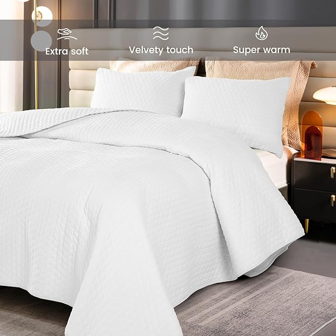 Velvet Quilt King Size, Luxurious Reversible Quilted Bedding Set, Lightweight Velvet Comforter Coverlet with Brushed Back, Cross Stitch Striped, Ultra Soft Cozy Warm for All Season,White