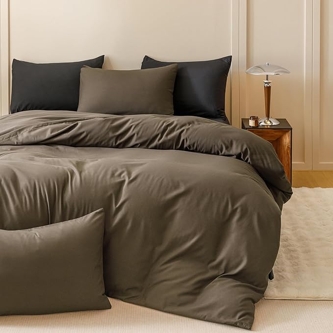 CLOTHKNOW Chestnut Brown Queen Comforter Set 3Pcs Brown Bedding Comforter Sets Dark Brown Queen Comforter Soft Mocha Coffee Comforter with 2 Pillow Cases