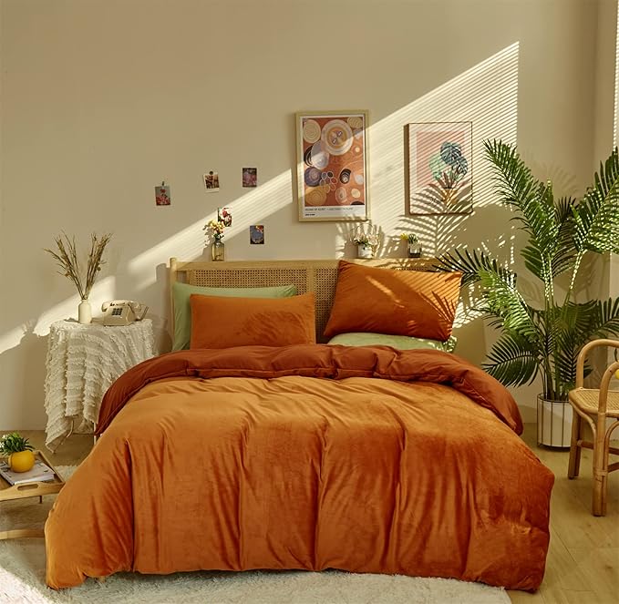 Pureant Burnt Orange Fluffy Comforter Set California King Rust Velvet Bedding Comforter Sets Cal King for Women Girls Solid Terracotta Flannel Blankets Plain Rust Caramel Comforter Reddish Brown Bed