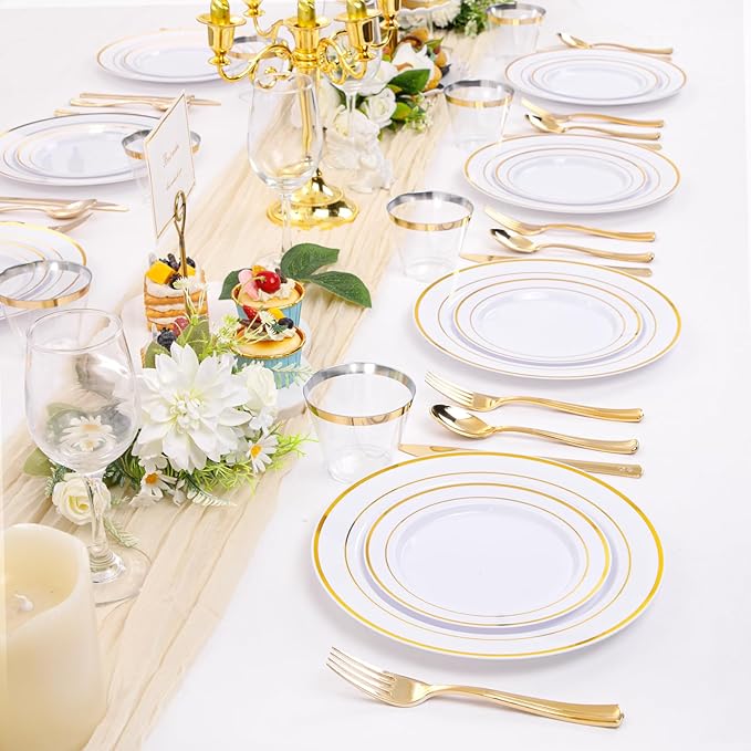 bUCLA 600Pcs Gold Dinnerware Set for 100 Guests - White and Gold Plastic Plates Disposable for party Include 100 Dinner&100 Dessert Plates,100 Cups,100 Forks,100 Spoons,100 Knives