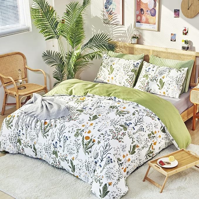 CLOTHKNOW Floral Queen Comforter Set 3Pcs Green White Bedding Comforter Sets All Season Farmhouse Comforter Botanical Comforter with 2 x Pillow Cases
