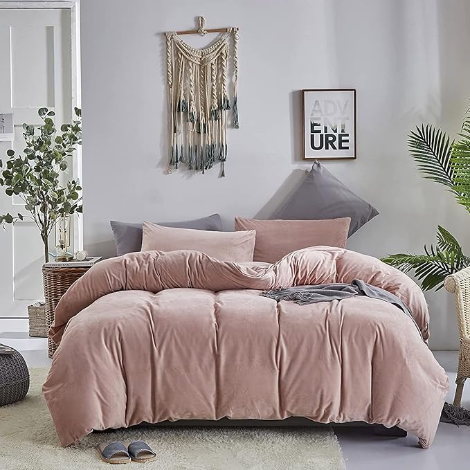 Luxlovery Pink Velvet Comforter Set King Dusty Pink Flannel Plush Bedding Comforter Set Winter Thick Warm Solid Haze Pink Quilts Blanket Soft Heavyweight Comforter Set for King Bed