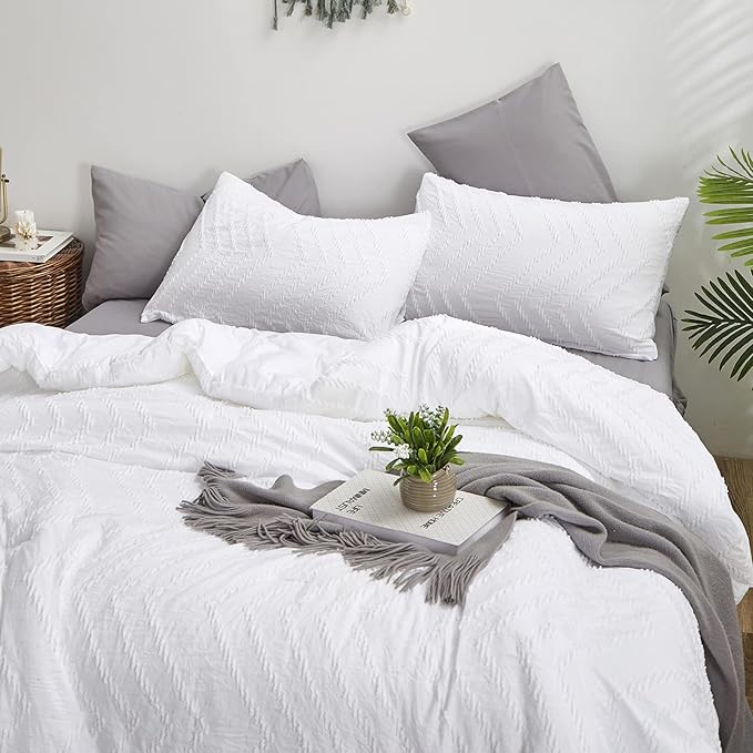 CLOTHKNOW White Tufted Full Size Comforter Sets Farmhouse Bedding Comforter Sets Shabby Chic Comforters Soft Boho Comforter with 2 x Pillow Cases