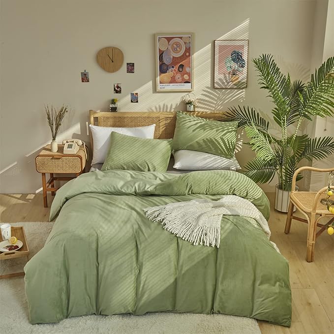 Pureant Sage Green Velvet Comforter Sets Full Light Green Fluffy Bedding Solid Color Flannel Quilt Women Men Grass Green Comforters Micromink Sherpa Fuzzy Warm Bed Girls Boys Dorm Plush Bedding Soft