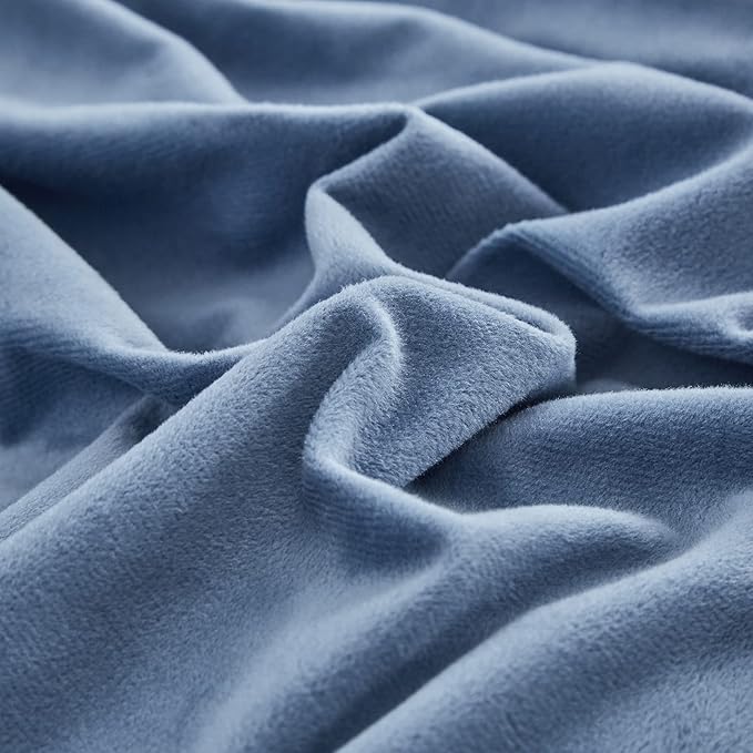 Pureant Blue Fluffy Comforter Set Queen Lake Blue Velvet Bedding Comforter Sets for Men Boys Solid Blue Queen Comforter Soft Plain Grayish Blue Queen Size Quilts Haze Blue Flannel Blankets Breathable