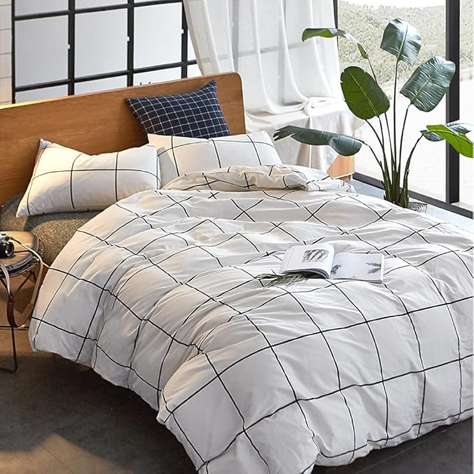 CLOTHKNOW White Plaid Queen Comforter Set Grid Bedding Comforter Sets Geometric Comforter Soft White Comforter with 2 x Pillow Cases