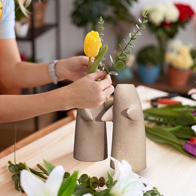 2 Pack Flower Vases for Bouquet, Clay Small Ceramic Vases for for Centerpieces Home Decor Accents Terracotta Vase for Table Entryway Bookshelf Living Room