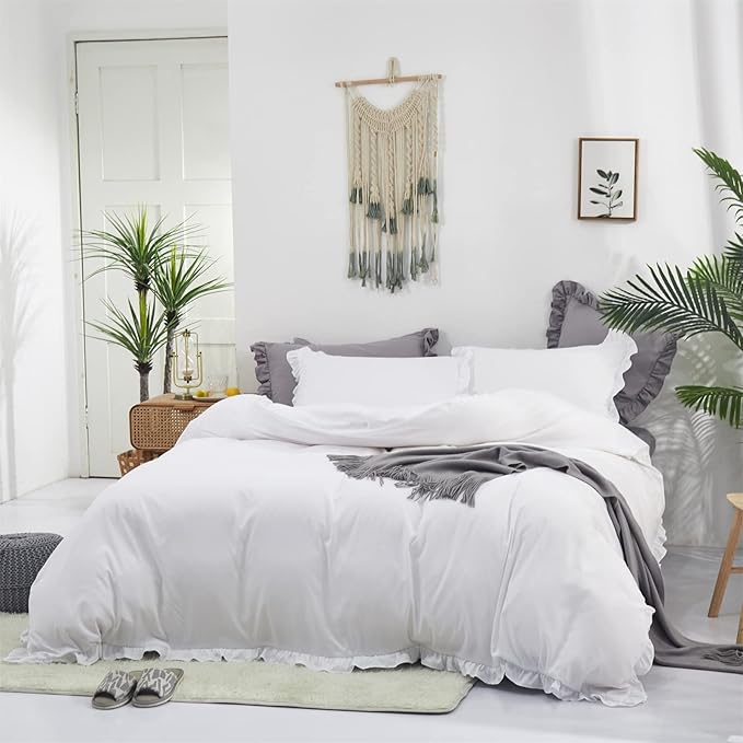 CLOTHKNOW White Ruffles Twin/Twin XL Comforter Set 3Pcs Shabby Chic Bedding Comforter Sets Farmhouse Comforter Vintage Rustic Comforter with 2 x Pillowcases
