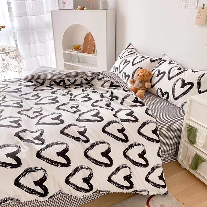 Pureant Love Comforter Set Full Black and White Comforter Cotton Boho Black Quilts Women Men Heart Shaped Comforters Boys Teens Kawaii Comforter Cute Soft White Bedding Love Heart Full Size Bedding