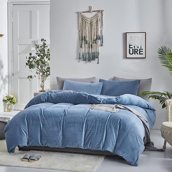 Pureant Blue Fluffy Comforter Set Queen Lake Blue Velvet Bedding Comforter Sets for Men Boys Solid Blue Queen Comforter Soft Plain Grayish Blue Queen Size Quilts Haze Blue Flannel Blankets Breathable