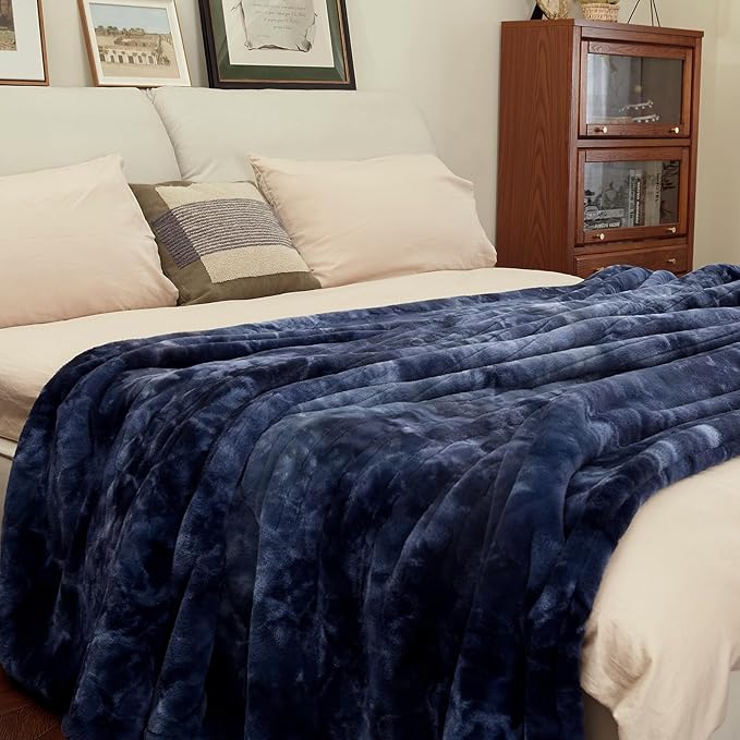 MAXEVE Electric Heated Throw Faux Rabbit Fur Blanket with 8 Heating Levels & 8H Auto Off, Fast Heating Warm Cozy Sherpa Washable Blanket with Over-Heat Protection, ETL Certification, Blue