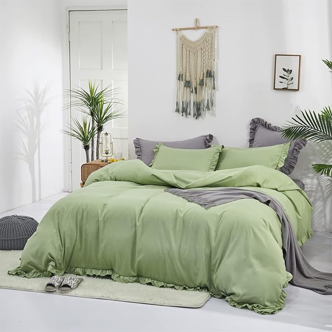 CLOTHKNOW Green Ruffles Full Size Comforter Sets Farmhouse Bedding Comforter Sets Soft Shabby Chic Comforter with 2 x Pillow Cases