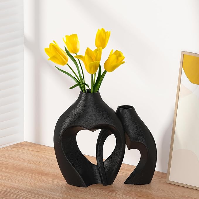 Black Vases for Decor, Heart Shaped Ceramic Vase Set of 2, Nordic Heart Shaped Vases, Minimalist Decorative Vase for Table Centerpiece Wedding Dining Living Room Office House Decoration
