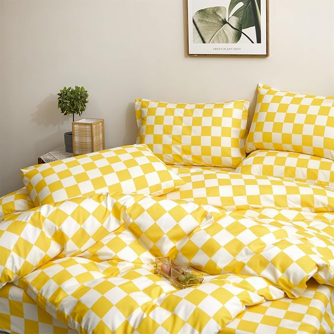 CLOTHKNOW Plaid Queen Comforter Set Yellow White Grid Bedding Comforter Sets Checker Queen Comforter Light Yellow Queen Size Comforter Sets