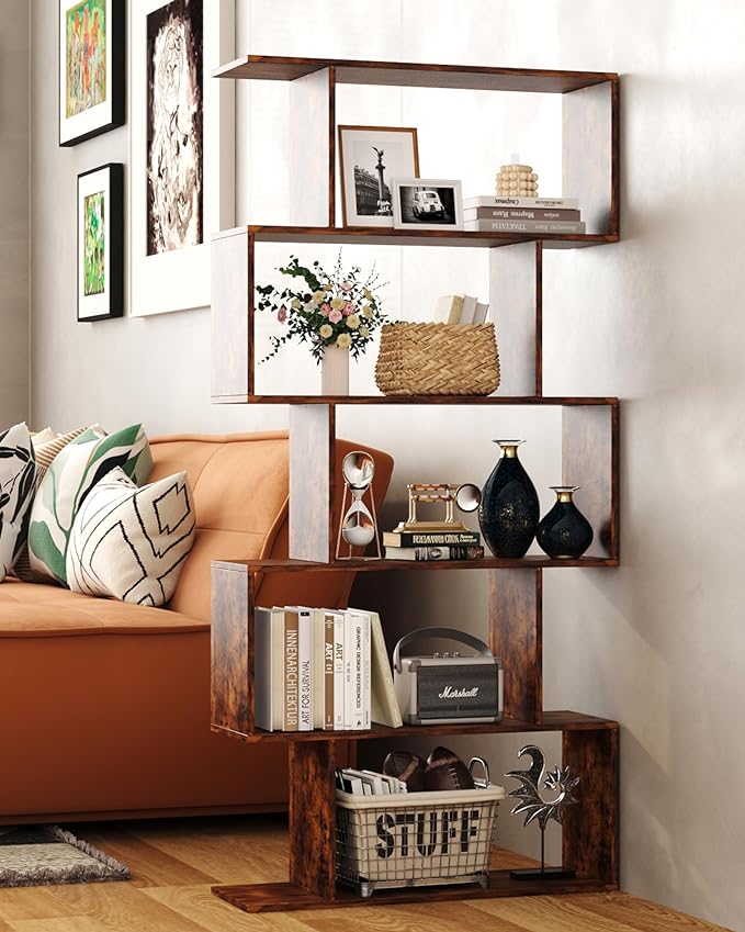 Yusong Bookshelf 5-Tier, Geometric Bookcase S Shaped Book Shelves for Bedroom, Modern Industrial Wood Decorative Display Shelf Book Case for Home Office, Rustic Brown