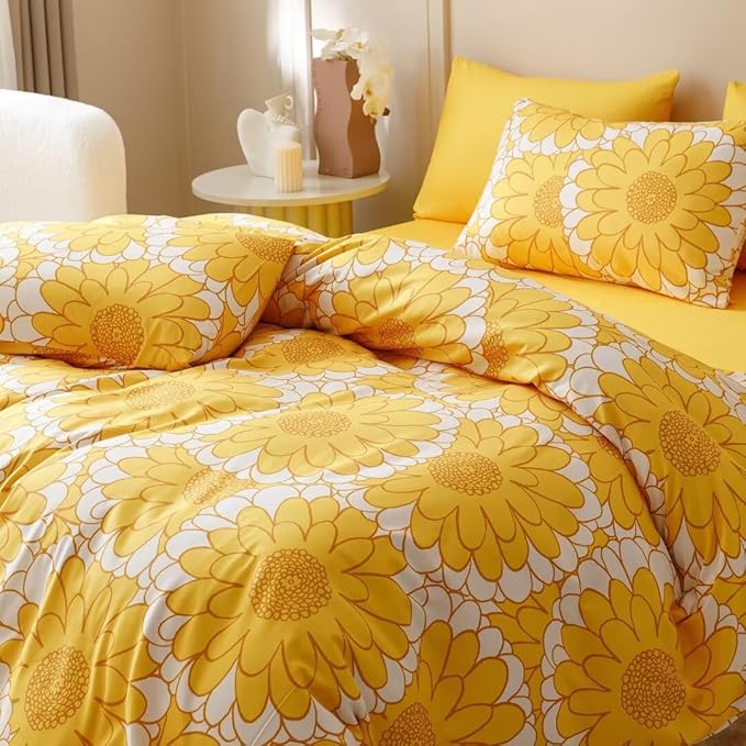 CLOTHKNOW Queen Comforter Set Yellow White Sunflower Bedding Comforter Sets Floral Queen Comforter Boho Comforter with 2 x Pillow Cases