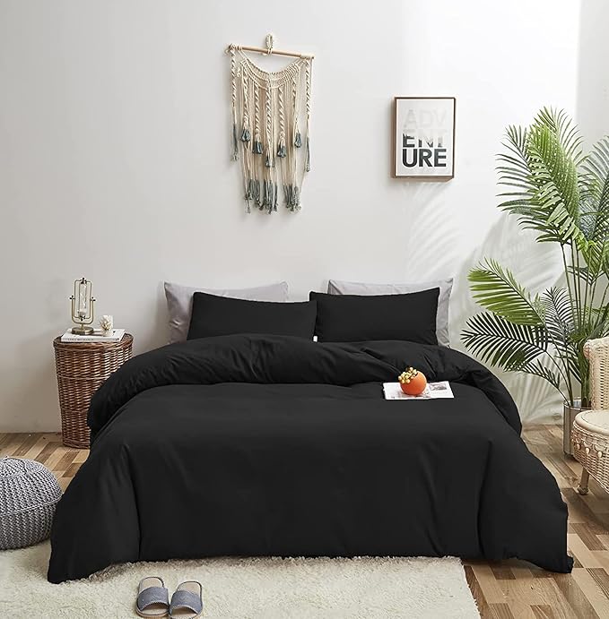 Wellboo Black Comforter Queen Size Solid Color Bedding Set Soft 3 Pieces Dark Black Quilt Comforters Lightweight All Seasons Minimalist Design Bedding for Women Men Vintage Bedding