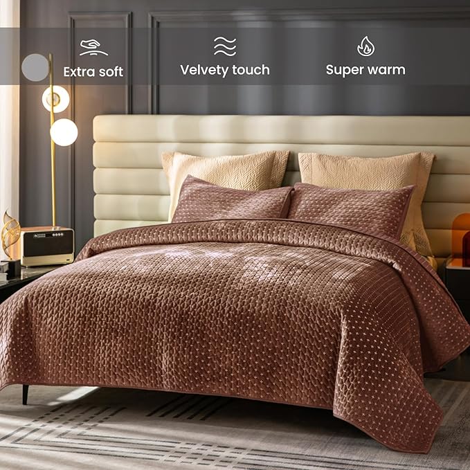 Velvet Quilt Twin Size,Lightweight Velvet Comforter Set,Luxurious Bedspread Coverlet with Brushed Back,Ultra Soft Cozy Warm for All Season,Brick red,Twin