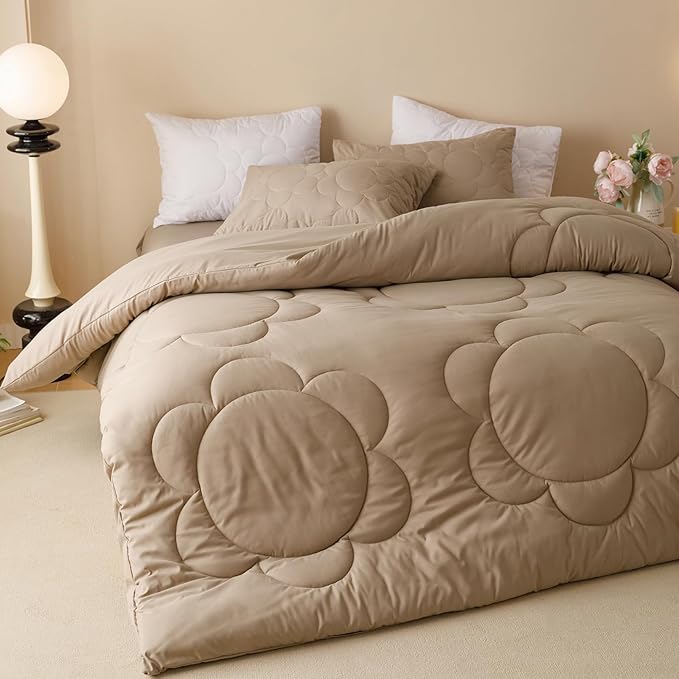 CLOTHKNOW Khaki Full Size Comforter Sets 3Pcs Daisy Puff Bedding Comforter Sets Boho Taupe Comforter Soft Champagne Comforter Full with 2 x Pillowcases