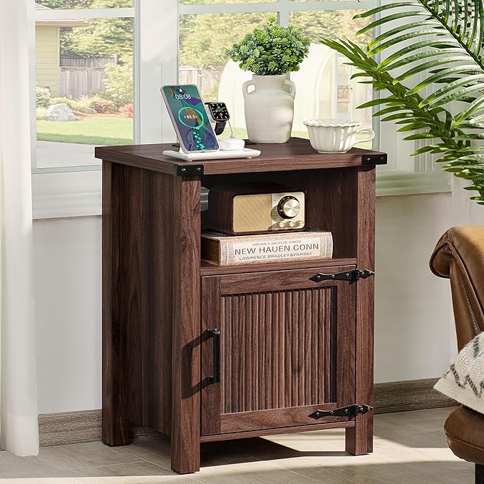Night Stand, 18 Inch Farmhouse Nightstand with with Charging Station and USB Port, Rustic Couch End Table with Magnetic Door, Wood Bed Side Tables for Bedroom, Home, Brown Walnut