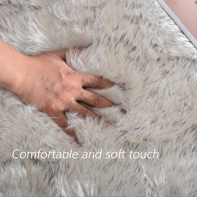 Latepis White and Grey Faux Fur Rug 3x5 Area Washable Fluffy Rugs for Bedroom Living Room Rugs for Sofa Cushion Pet Mats Luxury Home Decor