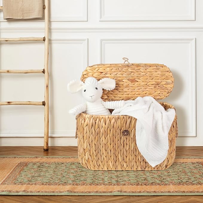 Toilet Paper Storage, Water Hyacinth Baskets with Lid, Toilet Paper Baskets for Storage Holder 6 Rolls, Papers Basket with Built-in Handles for Organizer, Bathroom Accessories Organizer