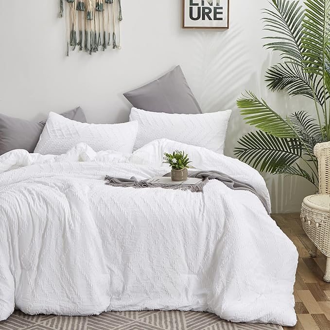 CLOTHKNOW White Tufted Full Size Comforter Sets Farmhouse Bedding Comforter Sets Shabby Chic Comforters Soft Boho Comforter with 2 x Pillow Cases