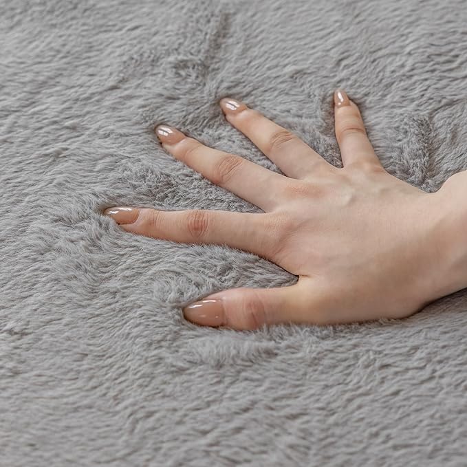 Loartee Faux Rabbit Fur Rug - 1.18" Thick Soft Fluffy Area Rug, Non-Slip Memory Foam Crawling Mat, Light Gray, 59"x78"