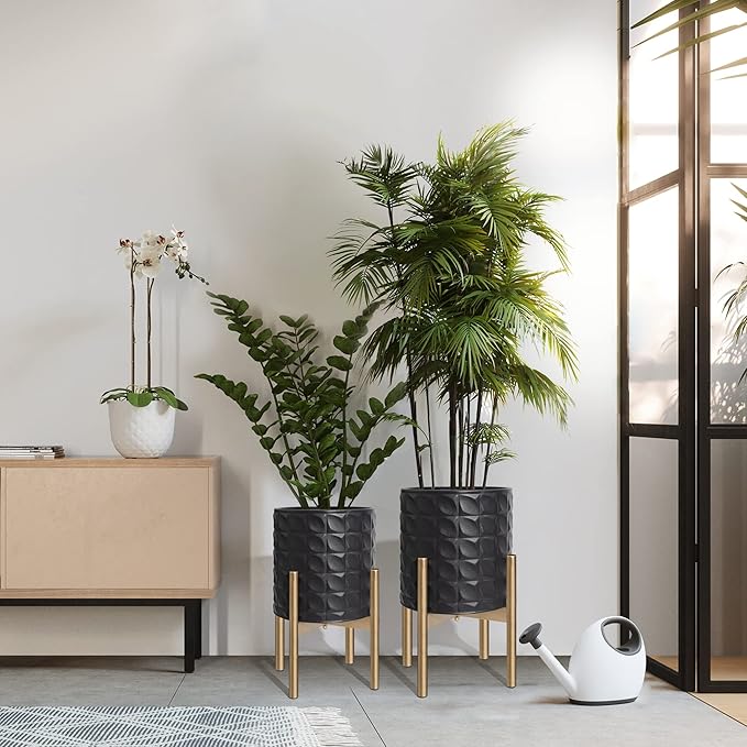 Oakrain Planters for Indoor Plants, Set of 2 Decorative Metal Planter Pots, Mid Century Modern Planter with Stand for Living Room, Office, Garden or Balcony, Black, 8"&10"