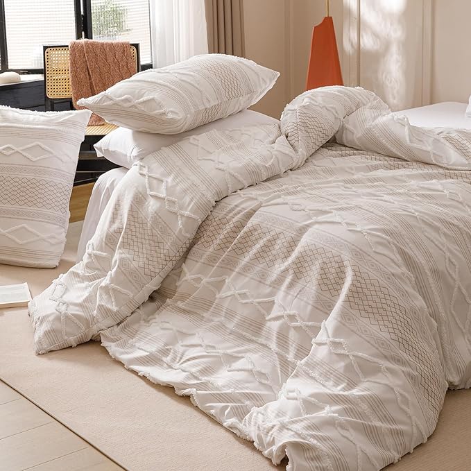CLOTHKNOW Boho White Comforter Set King 3Pcs Farmhouse Bedding Comforter Sets Clipped Jacquard Stripes Comforter White Khaki Comforter Soft