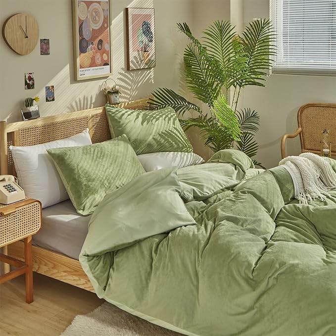 Pureant Sage Green Velvet Comforter Sets Full Light Green Fluffy Bedding Solid Color Flannel Quilt Women Men Grass Green Comforters Micromink Sherpa Fuzzy Warm Bed Girls Boys Dorm Plush Bedding Soft