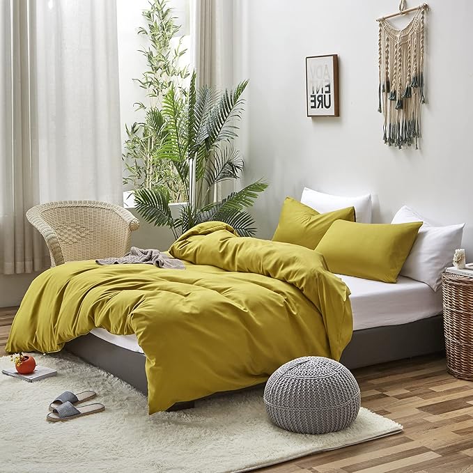 Luxlovery Chartreuse Comforter Set - King Size Moss Green Bedding Set - Breathable Modern Solid Green Soft Blanket Quilts 3 Piece Set