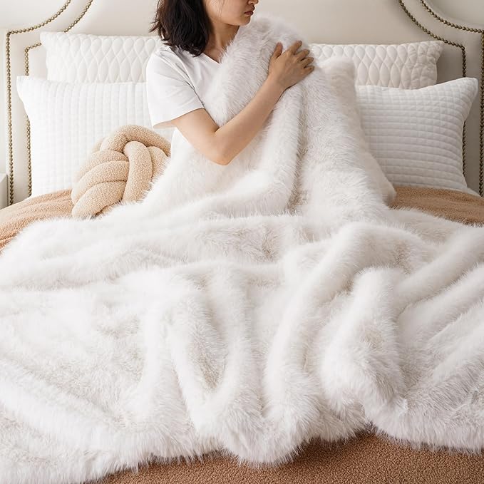 BATTILO HOME Luxury White Faux Fur Throw Blanket, Fluffy Cozy Soft Warm Fur Blanket for Couch, Sofa, Chair, Bed, Plush Fuzzy Fur Throws with Long Pile, 50"x60"(Ivory)
