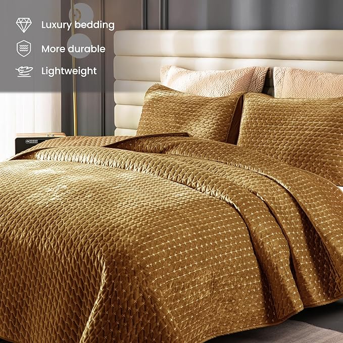 Velvet Quilt Queen Size,Luxurious Cross Stitch Striped Quilted Bedding Set,Oversized Bedspread Coverlet with Brushed Back,Ultra Soft Cozy Warm for All Season,Gold Caramel,Queen