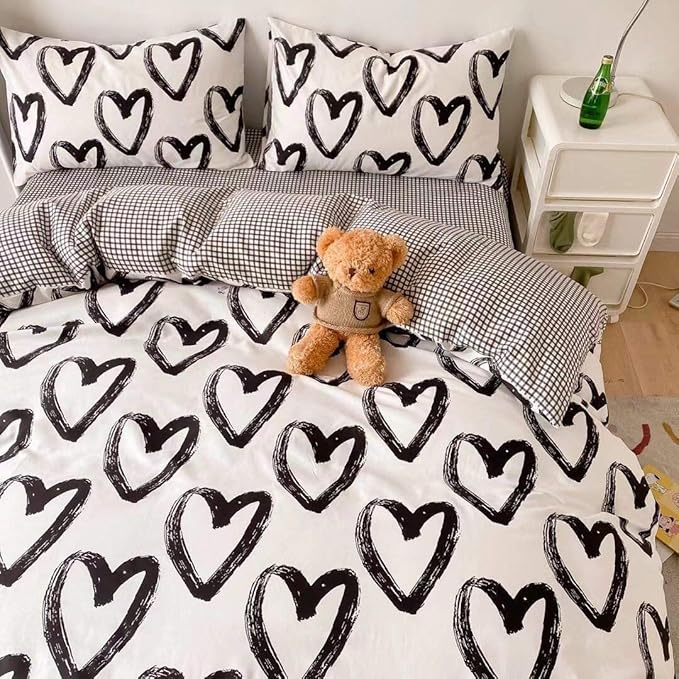 Pureant Love Comforter Set Full Black and White Comforter Cotton Boho Black Quilts Women Men Heart Shaped Comforters Boys Teens Kawaii Comforter Cute Soft White Bedding Love Heart Full Size Bedding