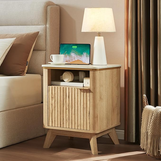 QUW Fluted Nightstand Set of 2 with Charging Station, Bedside Table with Open Storage and Cabinet, 18" Modern Side Table, End Table for Bedroom, Living Room, Natural Oak