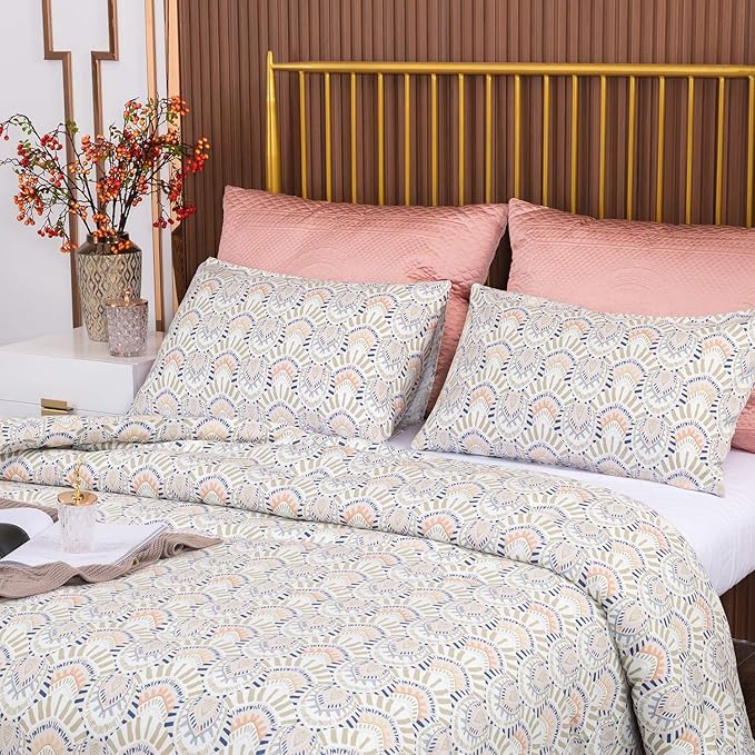 CLOTHKNOW Aztec Queen Comforter Set Boho Bedding Comforter Sets Geometric Bed Comforter with 2 x Pillowcases