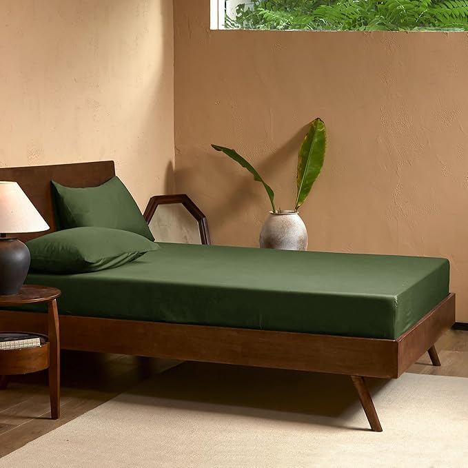 EVERLY King Sheets Set,Luxuriously 400 Thread Count Organic Viscose Derived from Bamboo Bed Sheet,Cooling Sheets for King Size 4 Piece Deep Pockets Bedding Sheets &Pillowcases-Dark Green