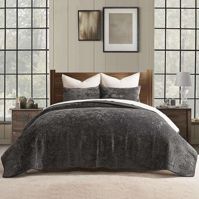 EVERGRACE Velvet Quilt Set Queen Size, Luxurious Soft Quilted Bedding Sets, Lightweight Velvet Comforter for All Season, Striped Channel Bedspread Coverlet with 2 Shams, Washed Black
