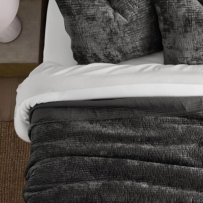 EVERGRACE Velvet Quilt Set Queen Size, Luxurious Soft Quilted Bedding Sets, Lightweight Velvet Comforter for All Season, Striped Channel Bedspread Coverlet with 2 Shams, Washed Black
