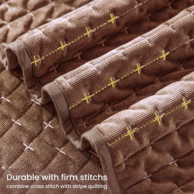 Velvet Quilt Twin Size,Lightweight Velvet Comforter Set,Luxurious Bedspread Coverlet with Brushed Back,Ultra Soft Cozy Warm for All Season,Brick red,Twin