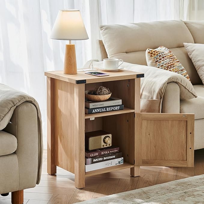Boho Fluted Nightstand for Bedroom, 18" Rustic Night Stand with Charging Station & USB Port, Modern Accent Bedside Tables with Open Storage Shelf & Door, Wood End Table for Home, Natural Oak