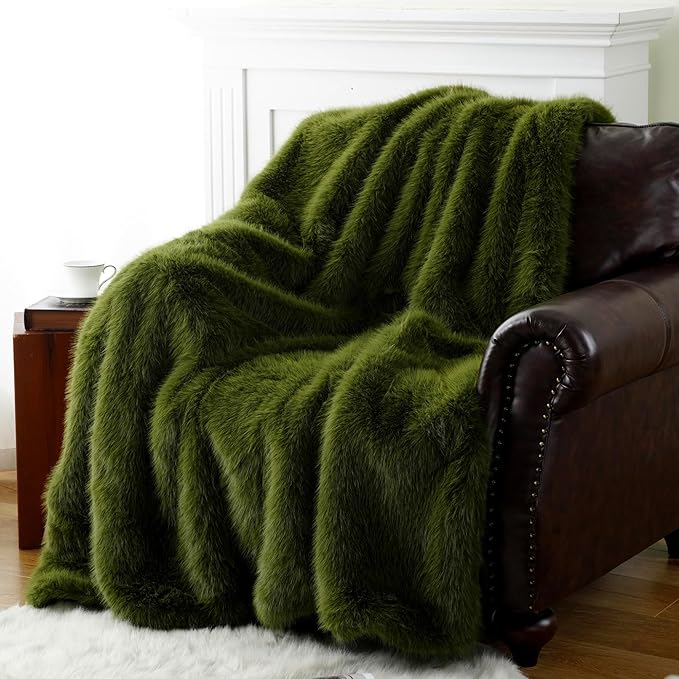 BATTILO HOME Luxury Fluffy Green Faux Fur Throw Blanket, Cozy Warm Fur Blanket for Couch, Sofa, Chair, Bed, Plush Fuzzy Fur Throws with Long Pile, 50"x60"