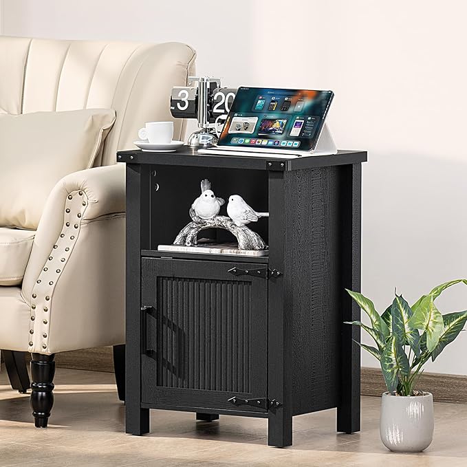 Night Stand, 18 Inch Farmhouse Nightstand with with Charging Station and USB Port, Rustic Couch End Table with Magnetic Door, Wood Bed Side Tables for Bedroom, Home, Black